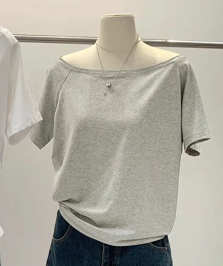 Spicy Girl Style Off-Shoulder Top for Women, Summer 2026 New Niche Design, Exposed Collarbone, Loose Short-Sleeved White T-Shirt — feature 12