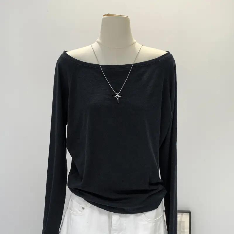 Spicy Girl Style Off-Shoulder Top for Women, Summer 2026 New Niche Design, Exposed Collarbone, Loose Short-Sleeved White T-Shirt