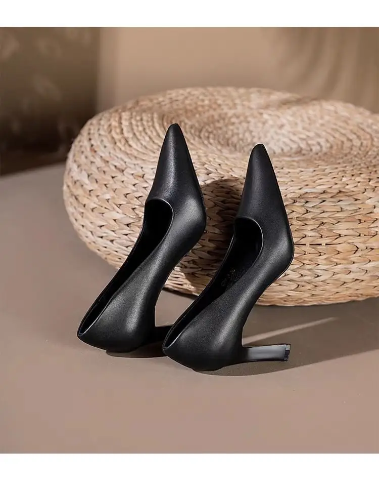Flight attendants high heels etiquette formal wear commuter professional work shoes interview soft bottom not tired feet black small heel leather shoes women — feature 12