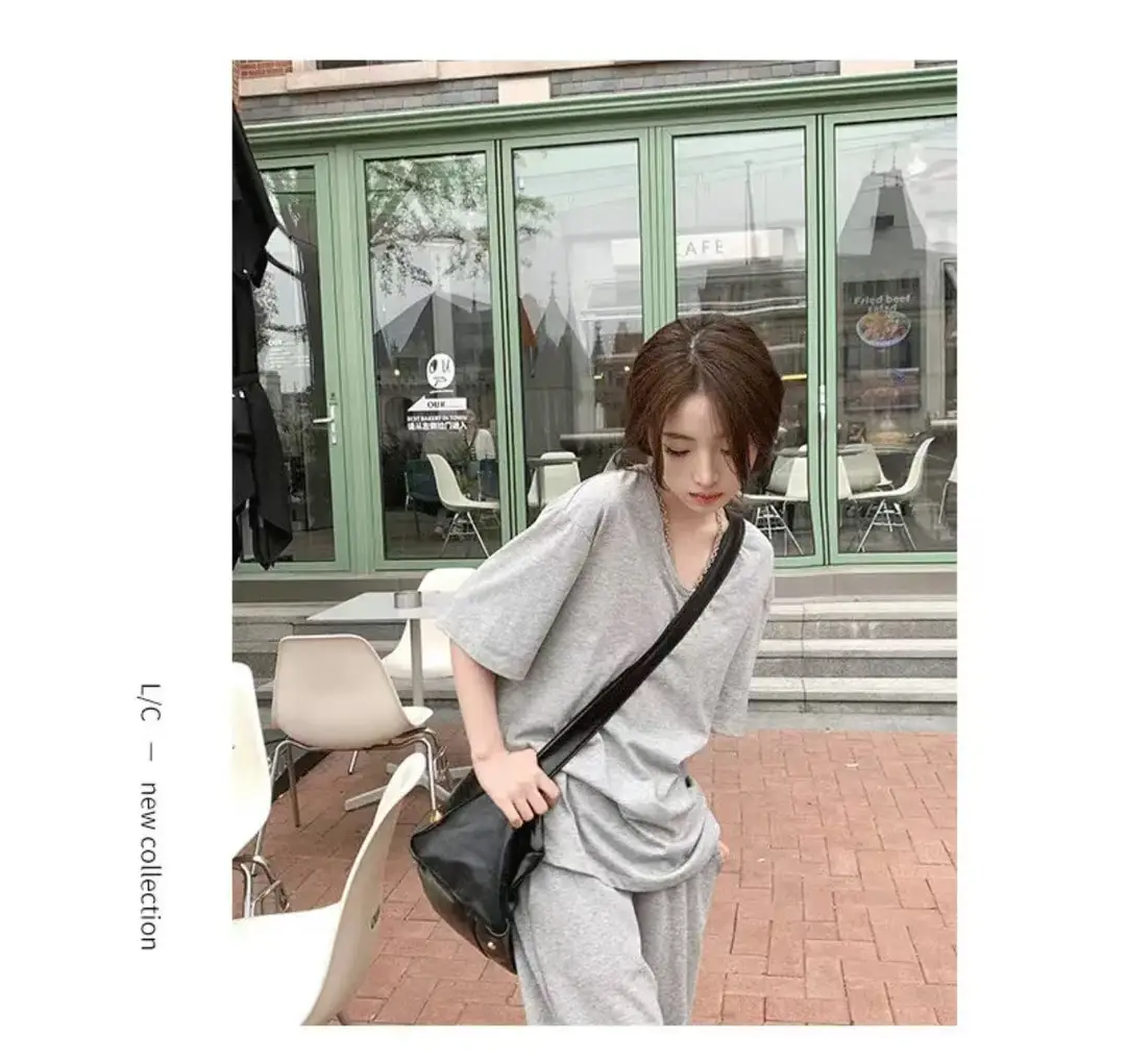 [Factory Outlet] Solid Color Large Neckline Short Sleeve T-Shirt Women's Loose Casual Slimming V-neck Base Shirt Fashion Brand — feature 10