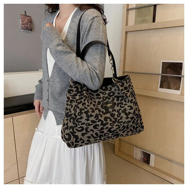Leopard Print Women's Shoulder Bag Large Capacity — feature 20