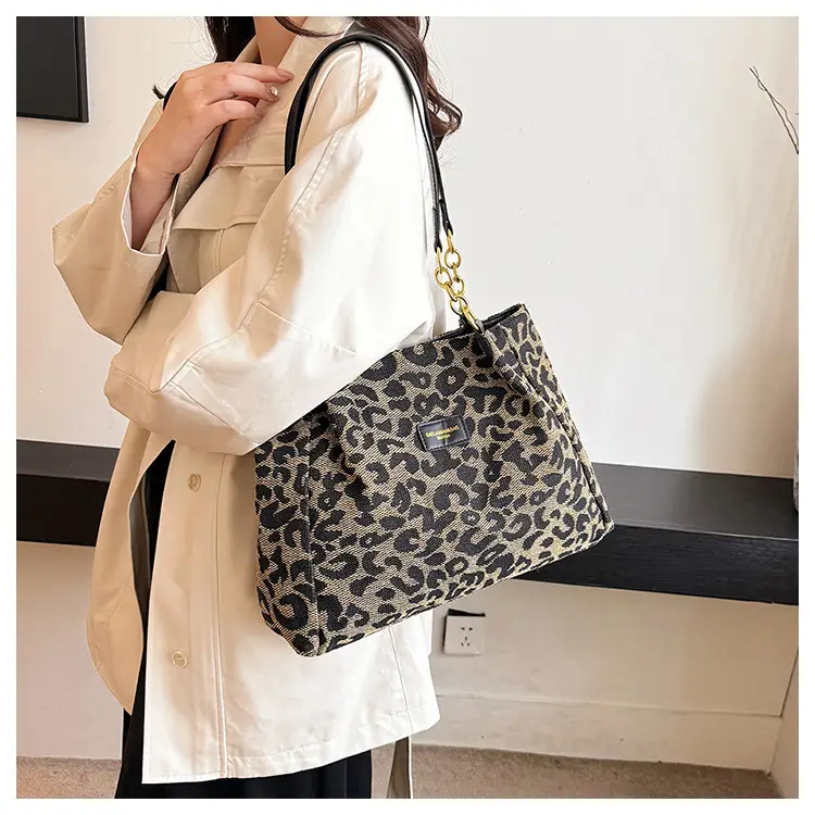 Leopard Print Women's Shoulder Bag Large Capacity — feature 24