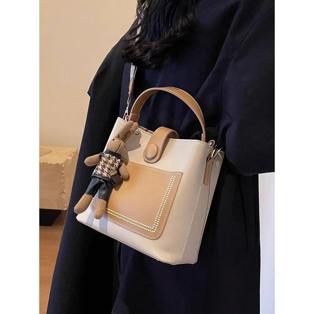 Women's Brown Leather Shoulder Bag with Crossbody Strap - Image 7