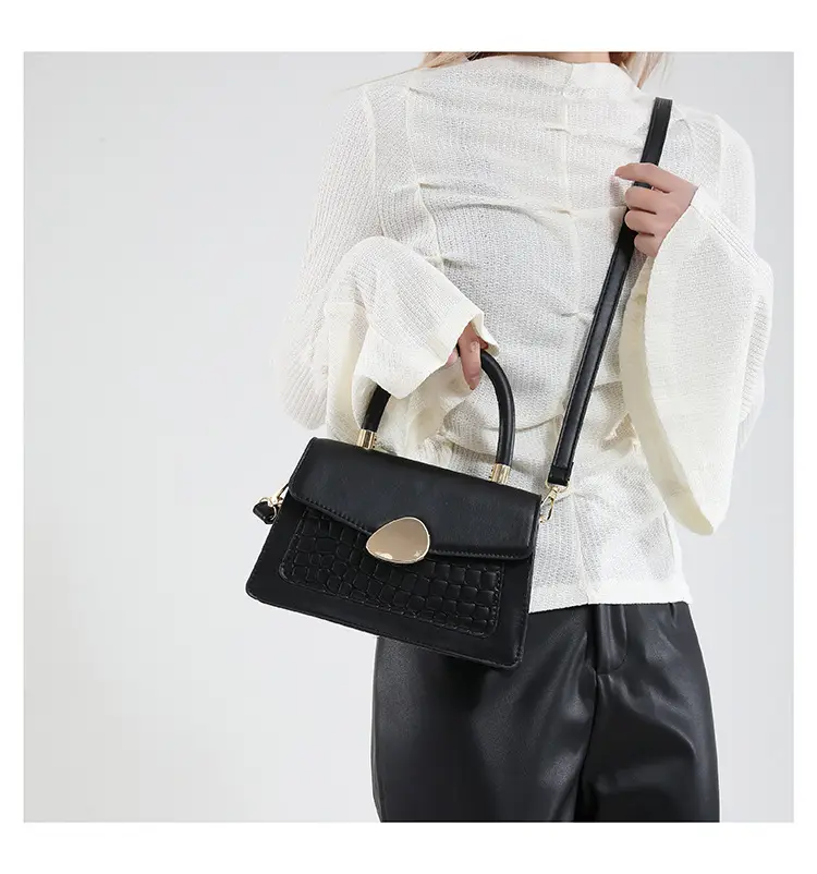 Green Croc PU Shoulder Bag 2025 — feature 10
