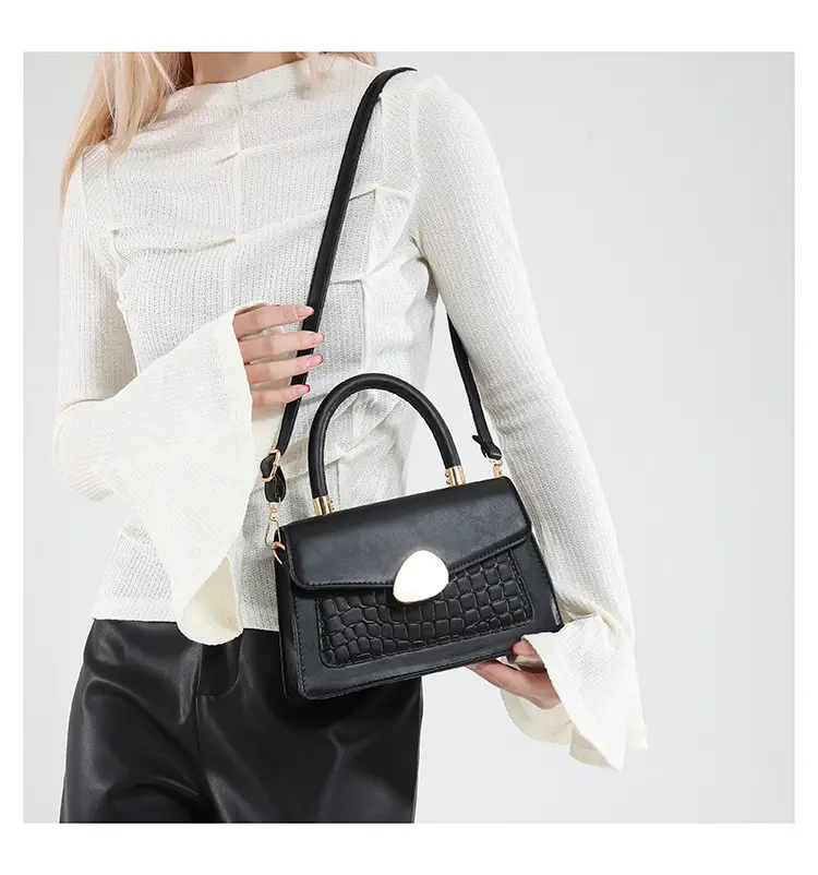 Green Croc PU Shoulder Bag 2025 — feature 11
