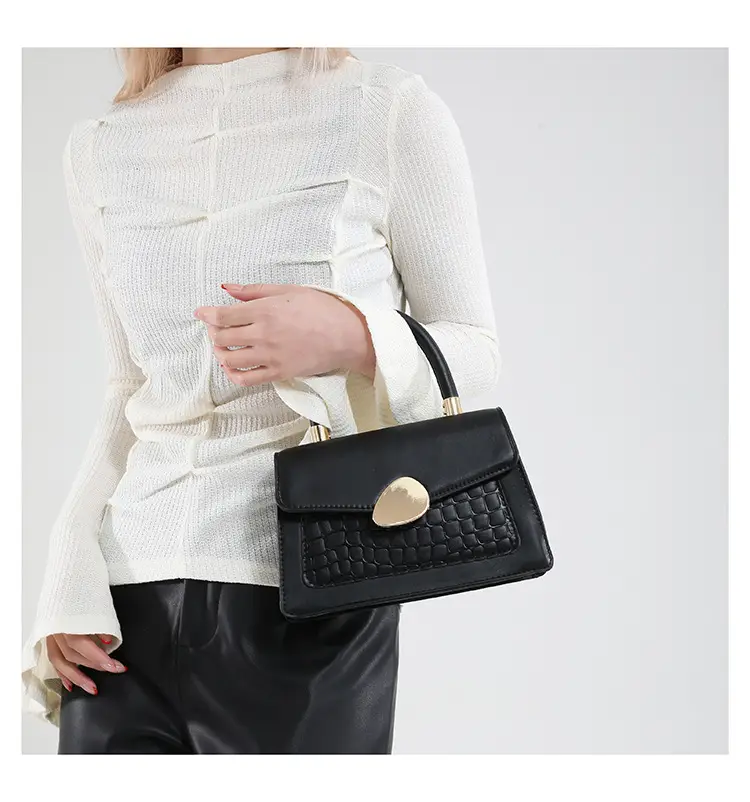 Green Croc PU Shoulder Bag 2025 — feature 12