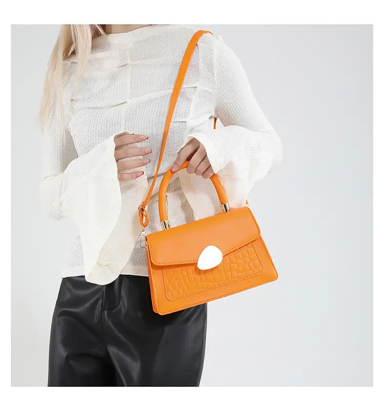 Green Croc PU Shoulder Bag 2025 — feature 13