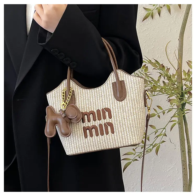 Mimmi Manojou Cross-Brand Large Shoulder Tote Bag Brown — feature 12