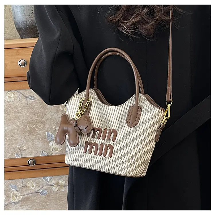 Mimmi Manojou Cross-Brand Large Shoulder Tote Bag Brown — feature 14