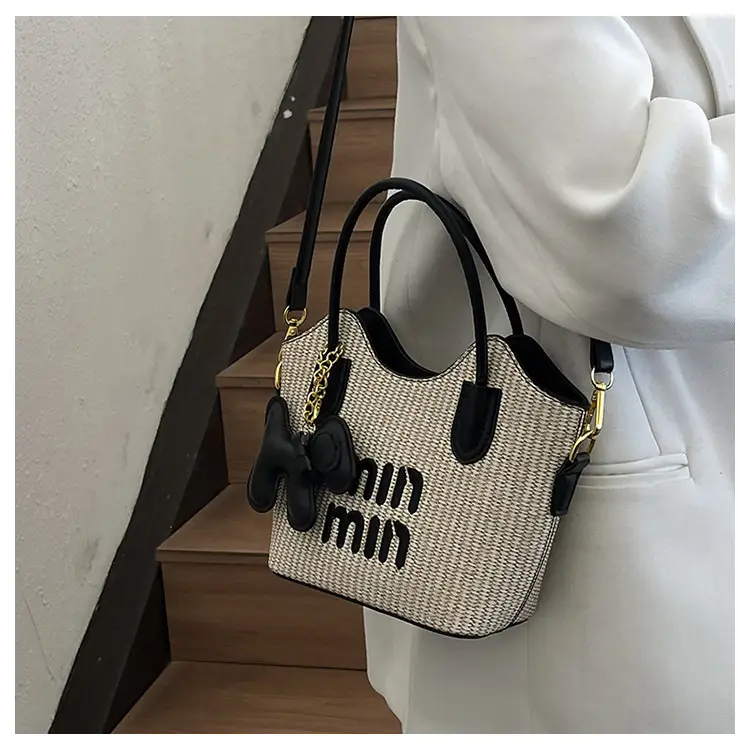 Mimmi Manojou Cross-Brand Large Shoulder Tote Bag Brown — feature 21