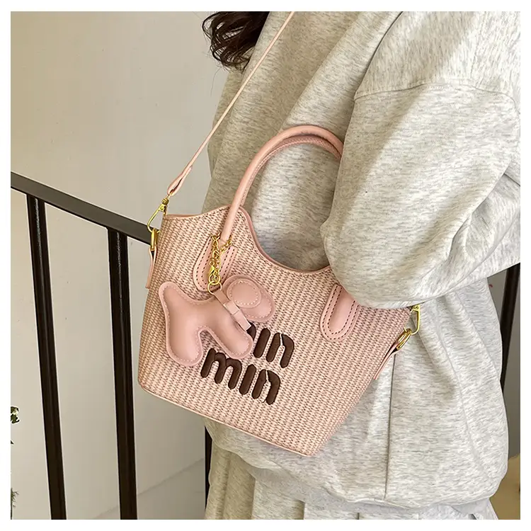 Mimmi Manojou Cross-Brand Large Shoulder Tote Bag Brown — feature 23