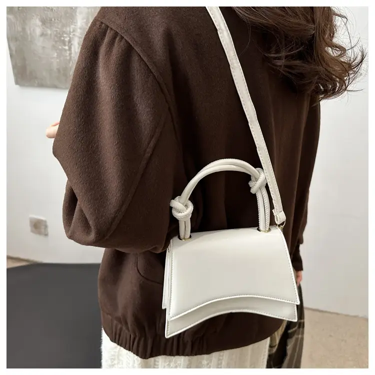 White Patent Leather Shoulder Bag for Women 2025 Spring Summer — feature 10