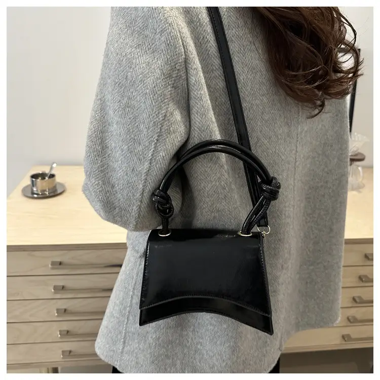 White Patent Leather Shoulder Bag for Women 2025 Spring Summer — feature 21