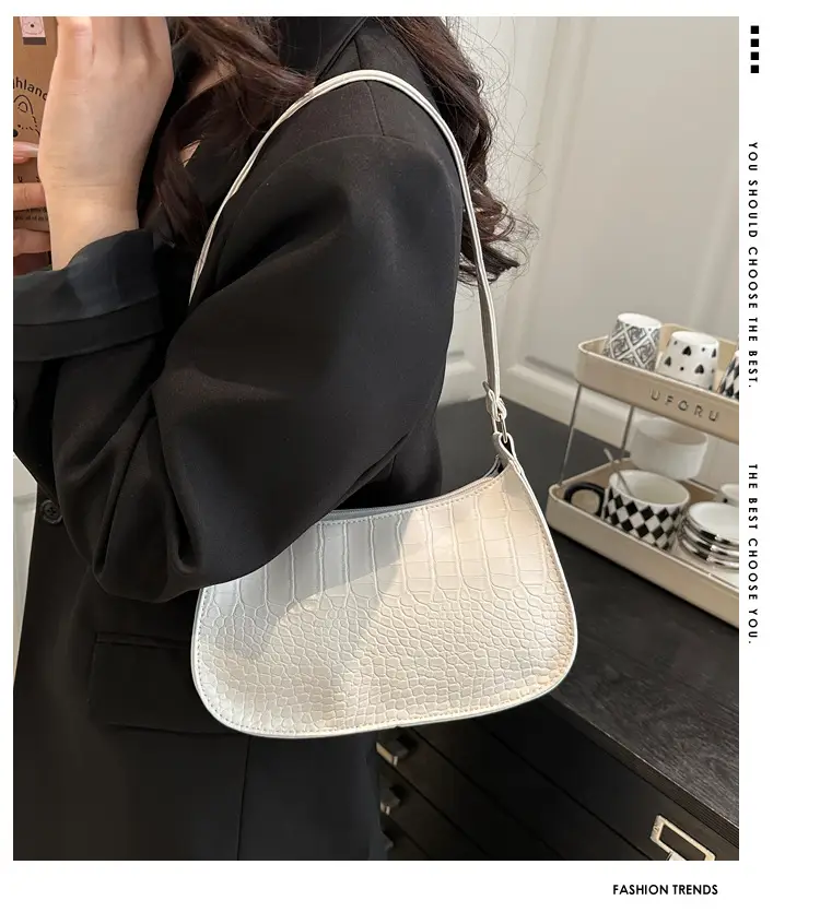 White Croc Texture Shoulder Bag 2025 Summer — feature 1