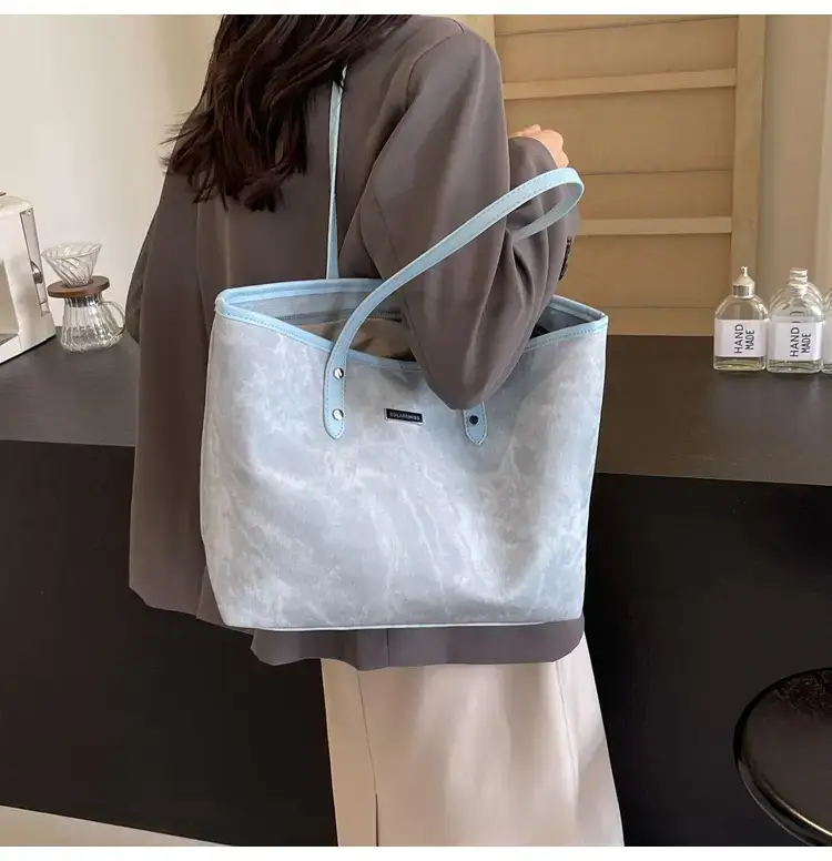 Women's Beige Large Capacity Shoulder Tote Bag 2025 — feature 15
