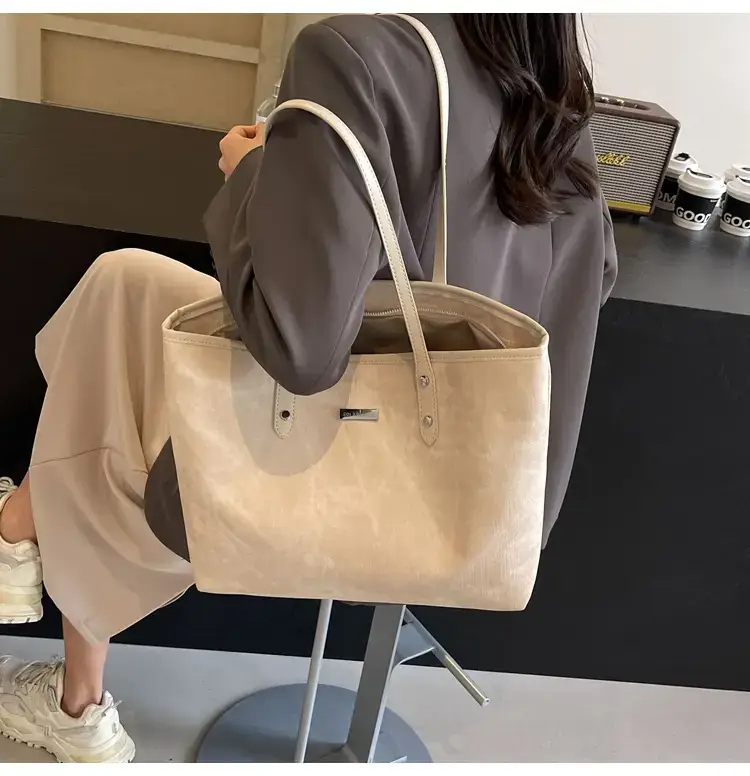 Women's Beige Large Capacity Shoulder Tote Bag 2025 — feature 36