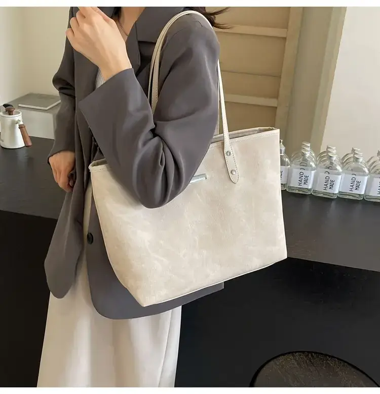 Women's Beige Large Capacity Shoulder Tote Bag 2025 — feature 39