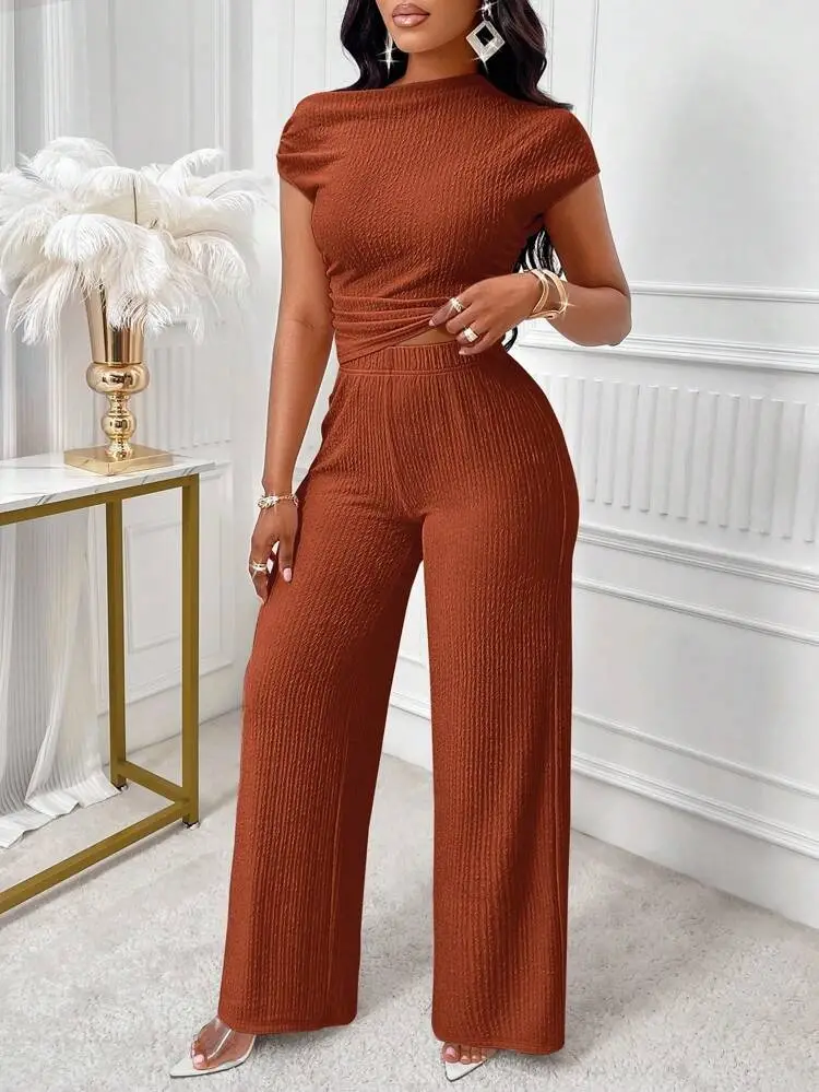 Brown Pleated Two-Piece Wide Leg Pants Set — feature 8