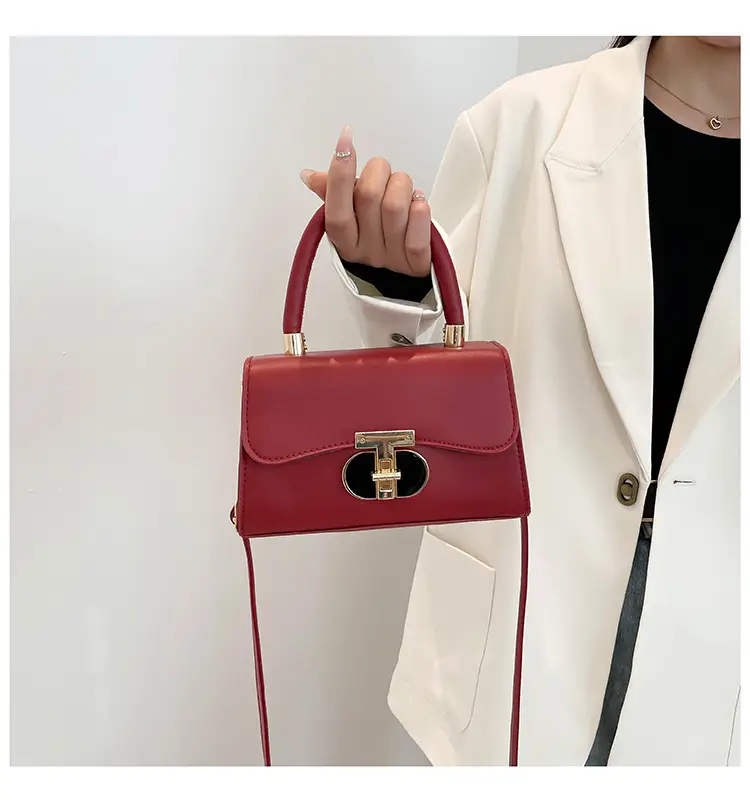 Trendy Brown Leather Shoulder Bag with Metal Buckle — feature 21