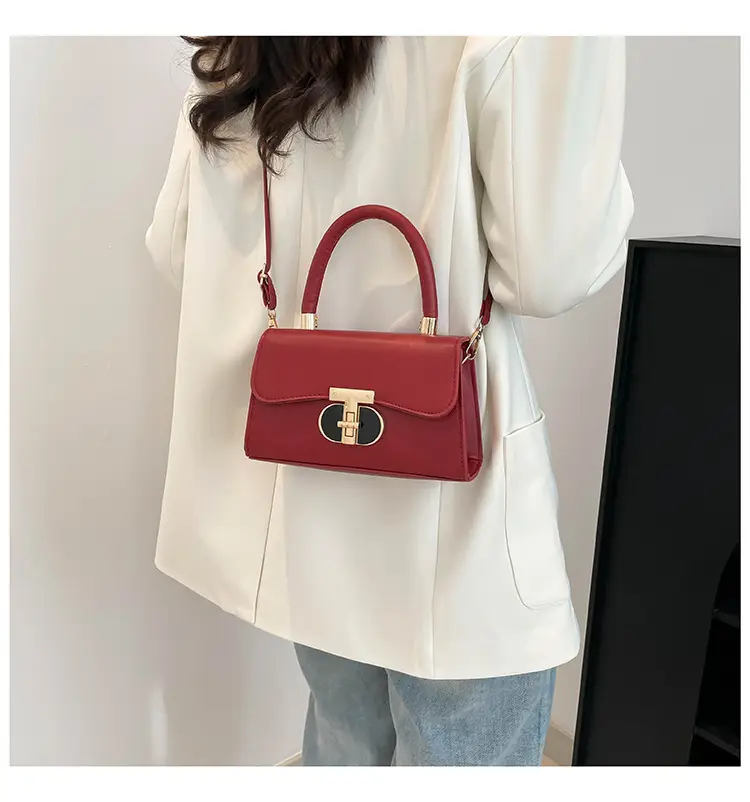 Trendy Brown Leather Shoulder Bag with Metal Buckle — feature 23