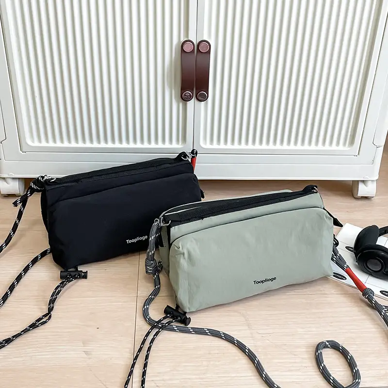 Couple Shoulder Bag Waterproof Small Sports Bag Large Capacity - Image 6