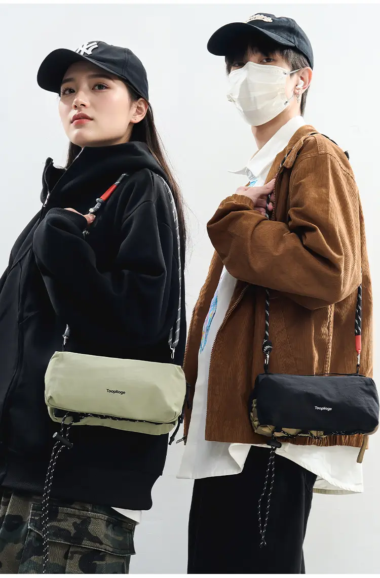 Couple Shoulder Bag Waterproof Small Sports Bag Large Capacity — feature 15