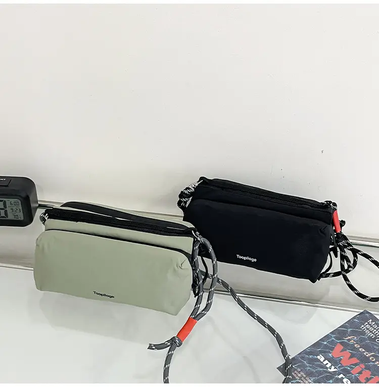 Couple Shoulder Bag Waterproof Small Sports Bag Large Capacity — feature 19