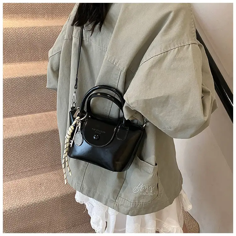 Women's Vintage Brown Crossbody Handbag with Chain Strap — feature 12