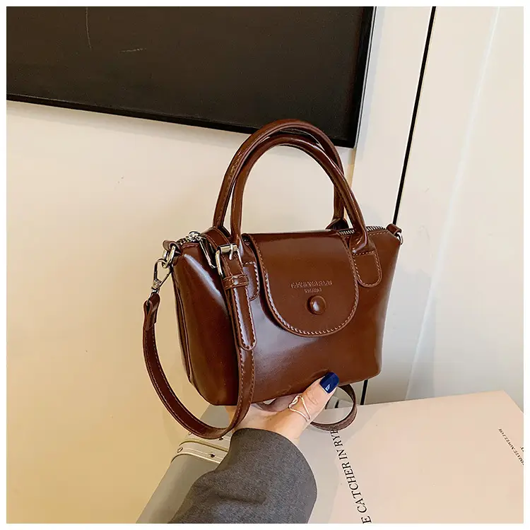 Women's Vintage Brown Crossbody Handbag with Chain Strap — feature 29
