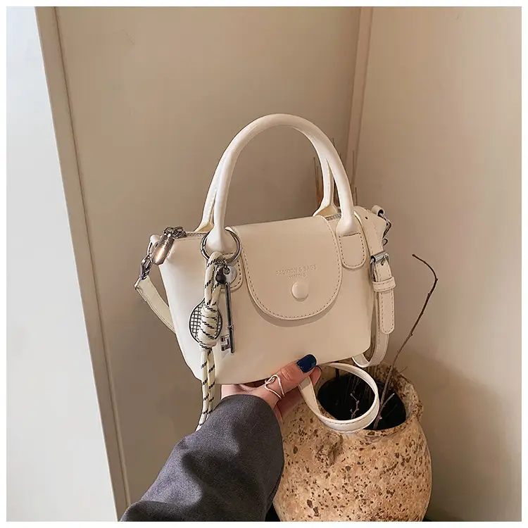 Women's Vintage Brown Crossbody Handbag with Chain Strap — feature 30