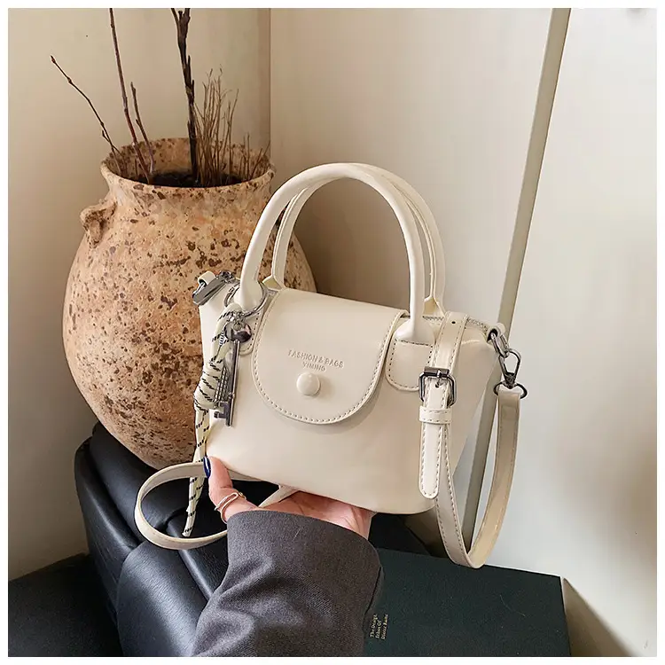 Women's Vintage Brown Crossbody Handbag with Chain Strap — feature 33
