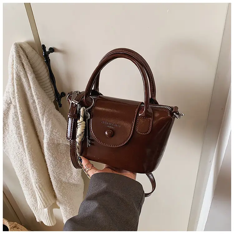 Women's Vintage Brown Crossbody Handbag with Chain Strap — feature 34