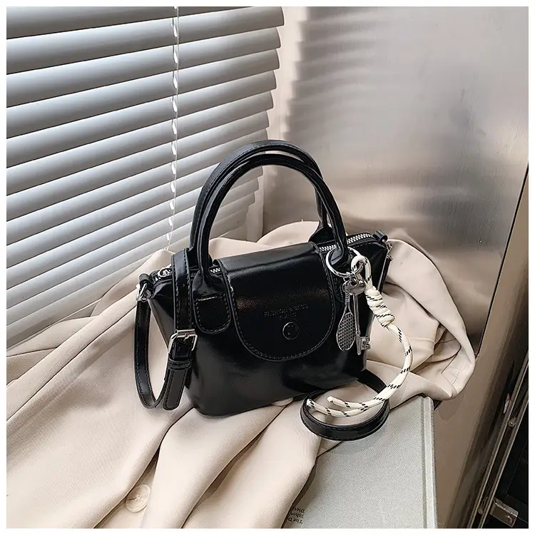 Women's Vintage Brown Crossbody Handbag with Chain Strap — feature 43