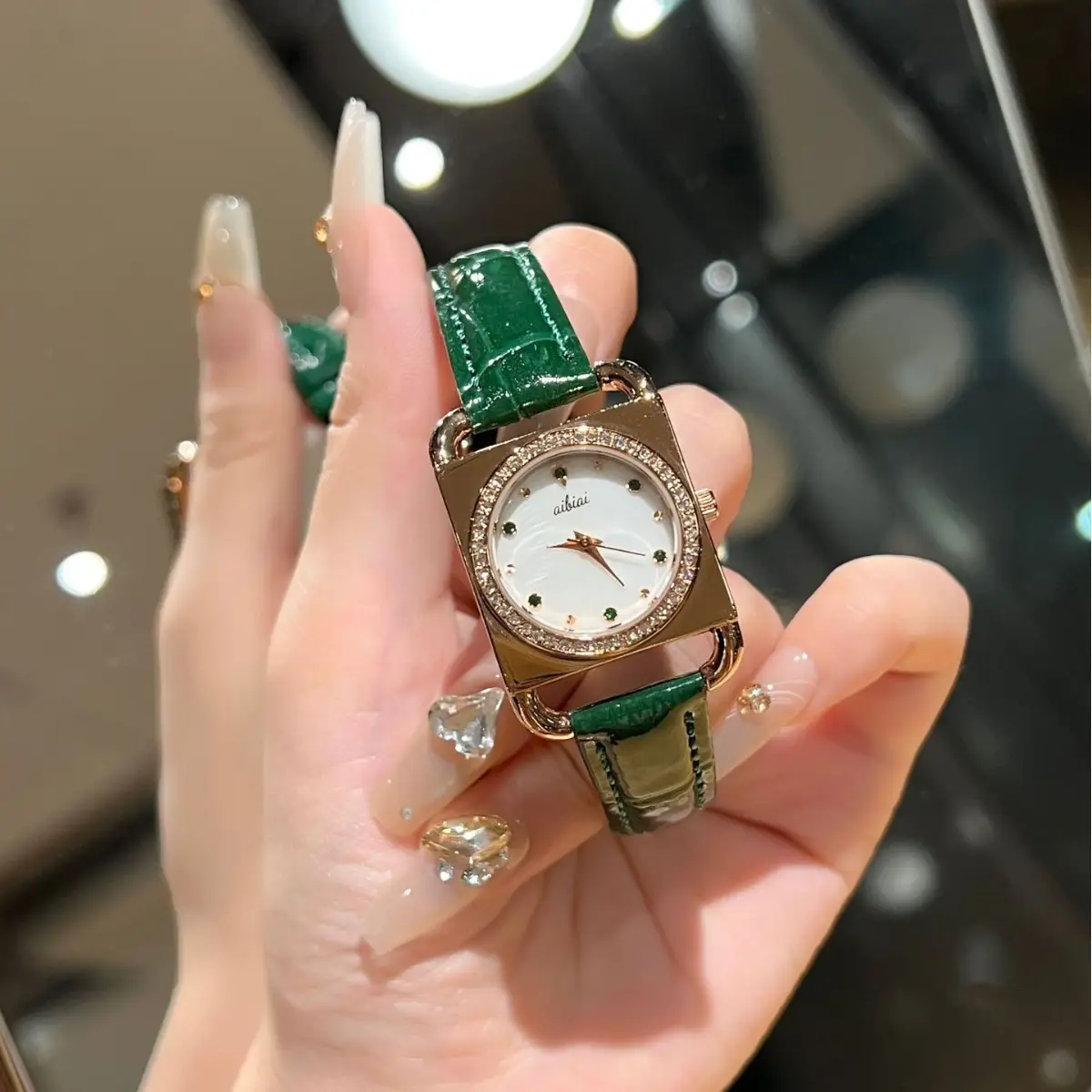 Luxury Green Leather Watch for Women Square Design - Image 4