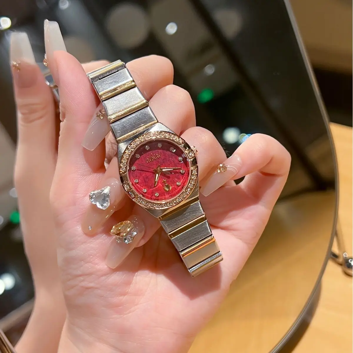 Women's Cross-Brand Diamond Watch with Log Steel Band - Image 2