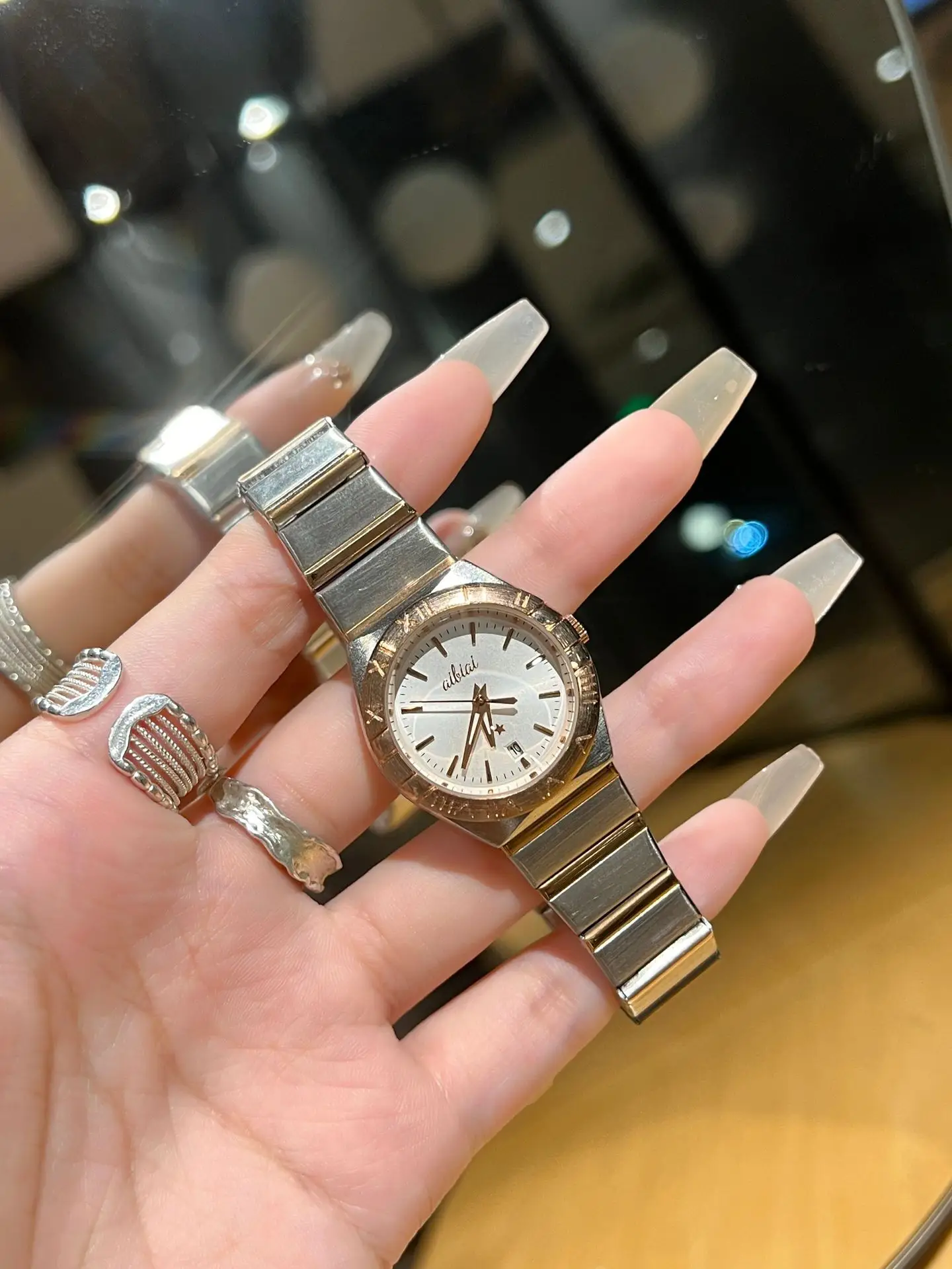 Women's Cross-Brand Diamond Watch with Log Steel Band — feature 4