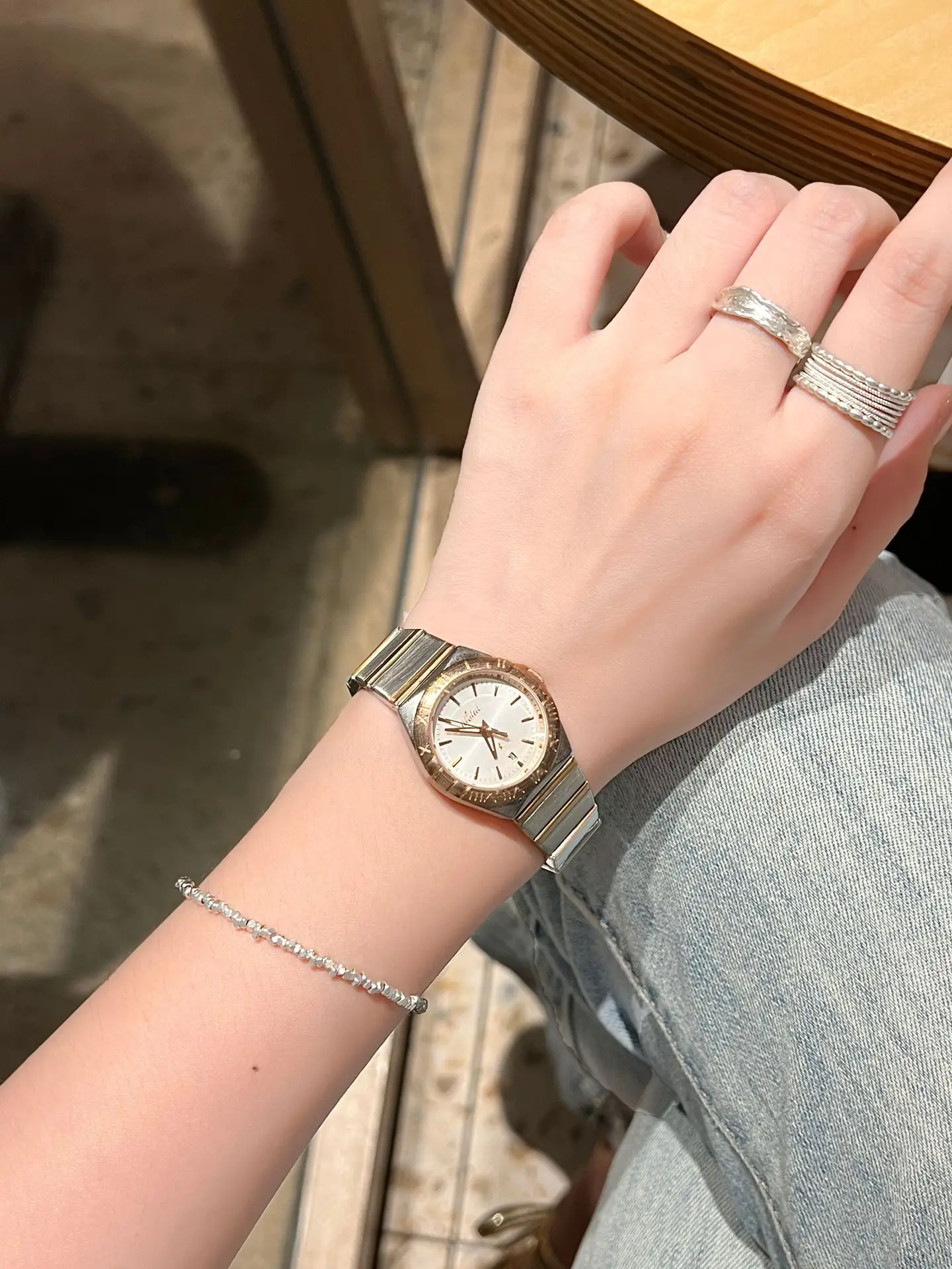 Women's Cross-Brand Diamond Watch with Log Steel Band — feature 7