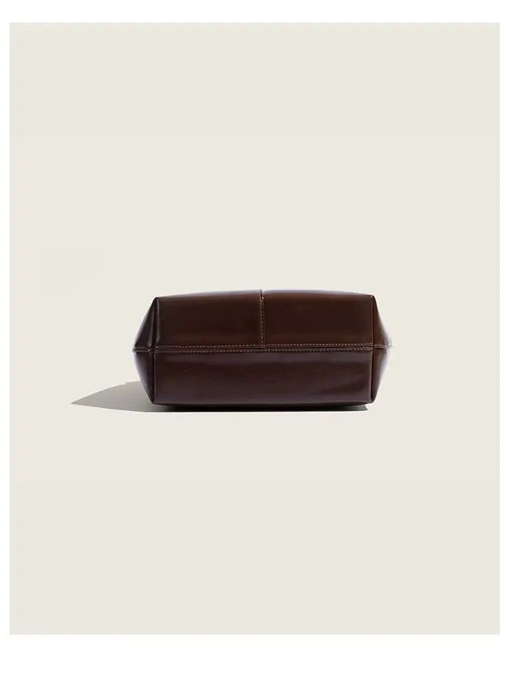 Korean Style Glossy Leather Shoulder Bag for Women - Image 7