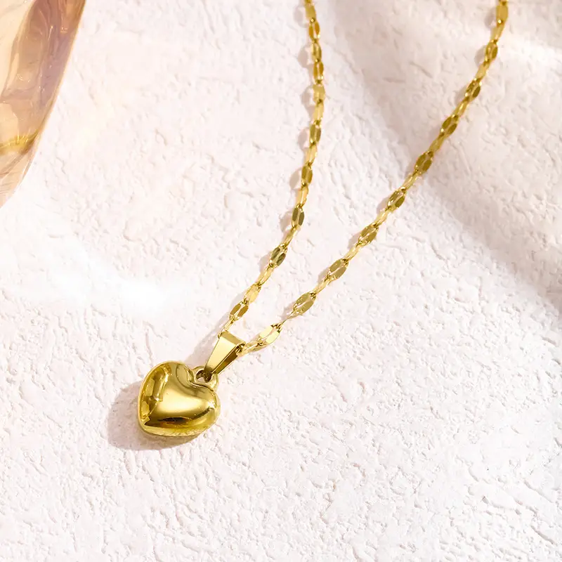 Gold Heart Earrings for Women Luxury Fashion - Image 3