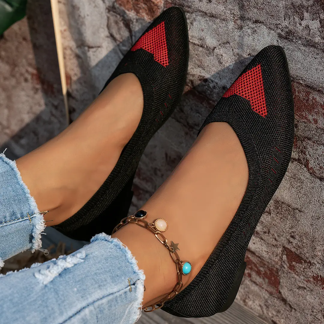 2025 New European and American Large Size Pointed Toe Flat Bottom Sweet Love Shoes Women's Beanie Shoes Casual Shoes — feature 9