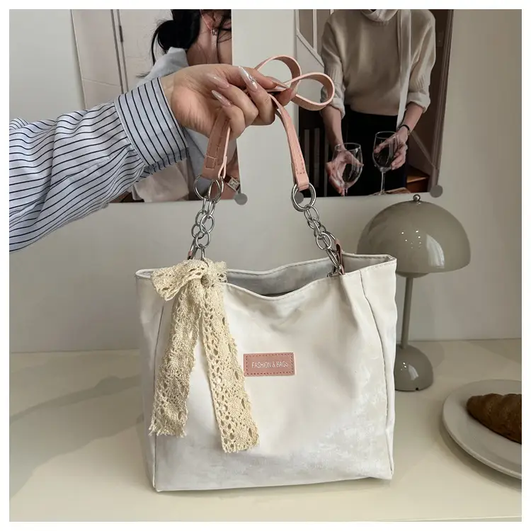 Women's White Lace Shoulder Tote Bag 2025 — feature 15