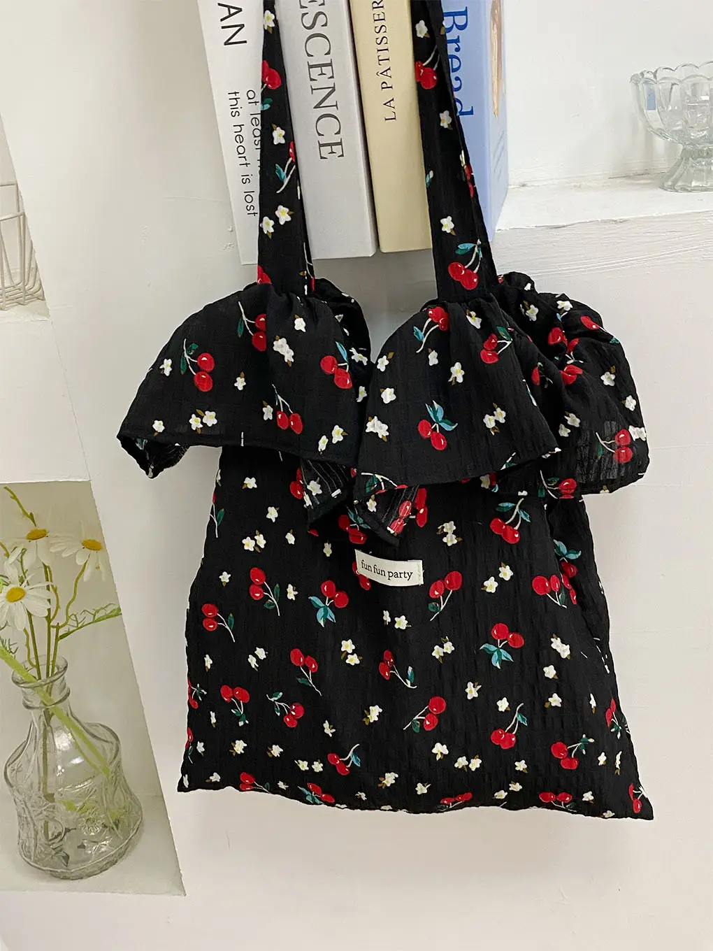 2025 Spring Mesh Shoulder Bags Fairy Style Ruffled Handbags Women — feature 13