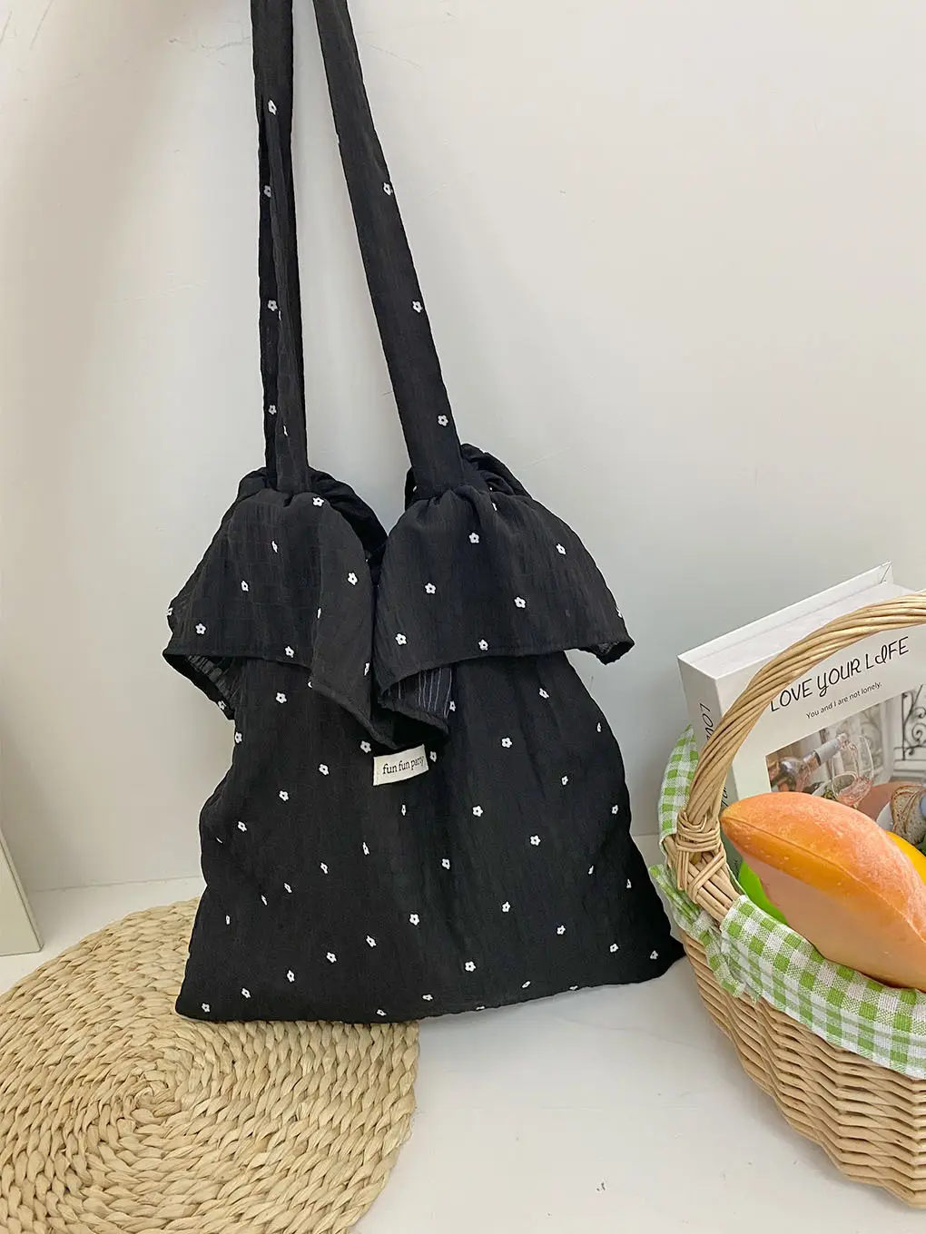 2025 Spring Mesh Shoulder Bags Fairy Style Ruffled Handbags Women — feature 9