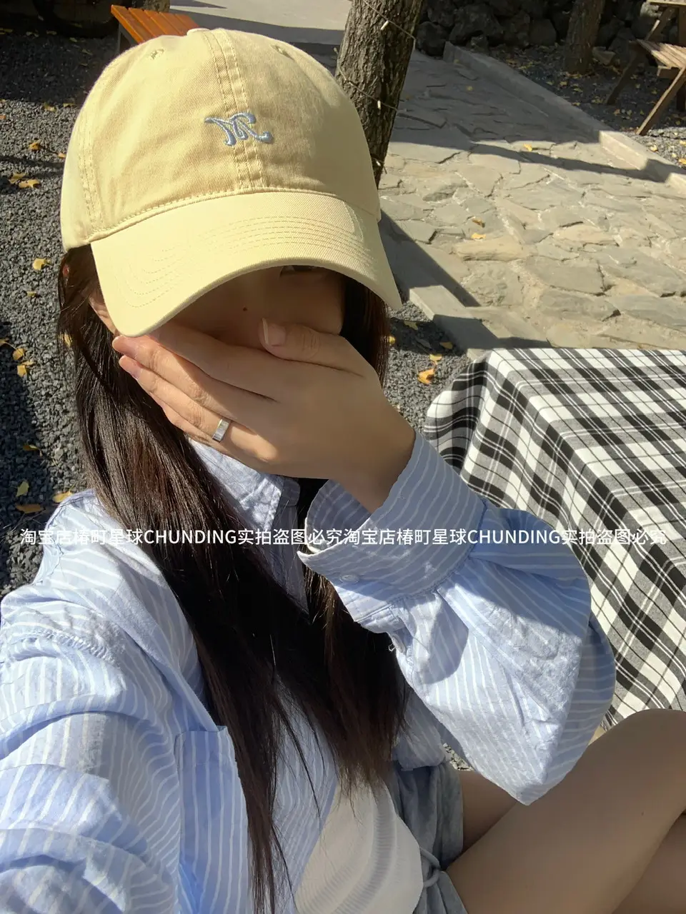 Spring New Simple Letter M Embroidered Baseball Cap — feature 2