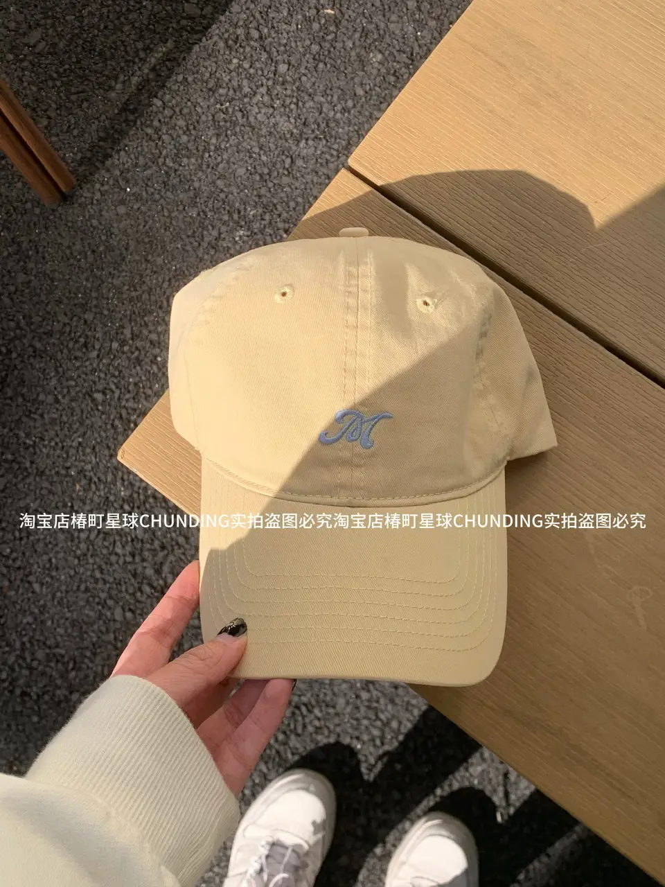 Spring New Simple Letter M Embroidered Baseball Cap — feature 8