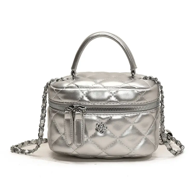 Black Quilted Chain Handbag for Women 2025 Spring - Image 3