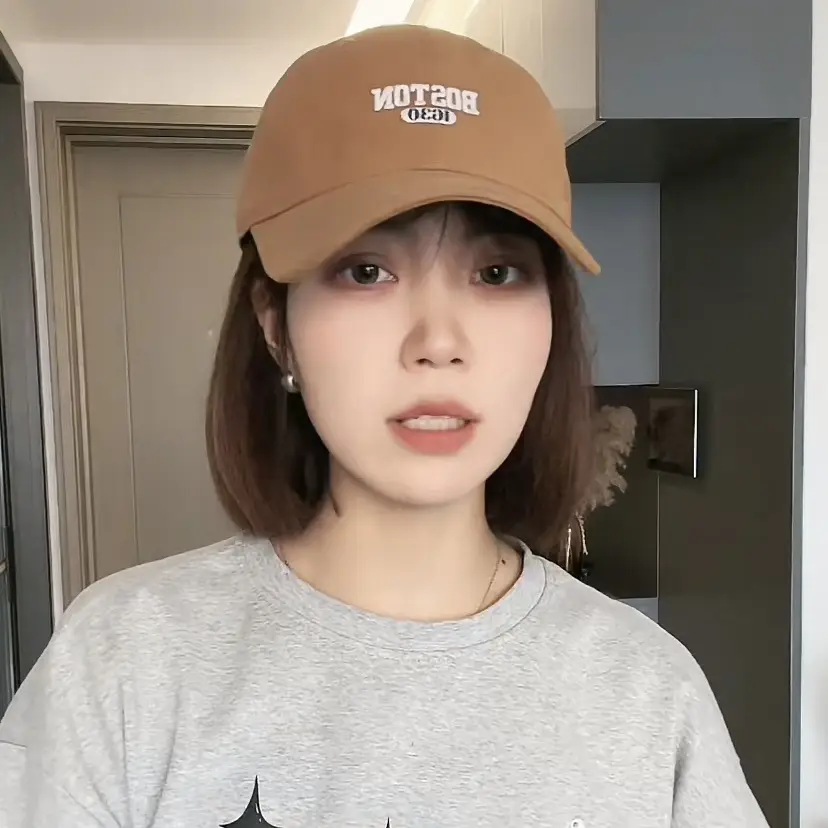 Women's Big Head Baseball Cap Brown 2025 Winter — feature 12