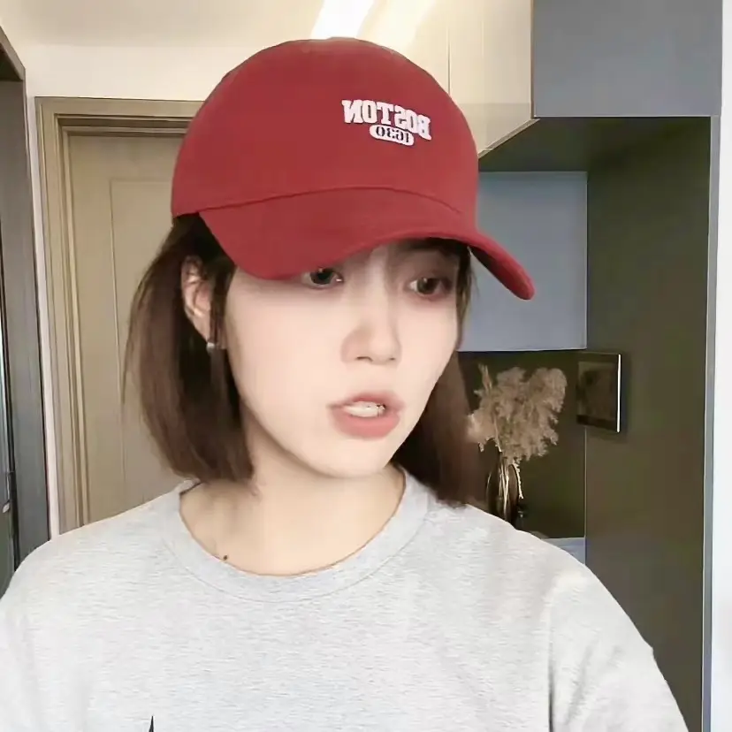 Women's Big Head Baseball Cap Brown 2025 Winter — feature 13