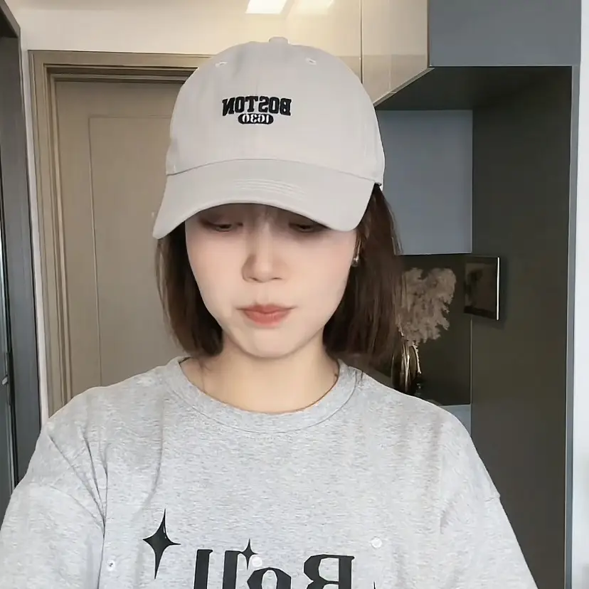 Women's Big Head Baseball Cap Brown 2025 Winter - Image 2