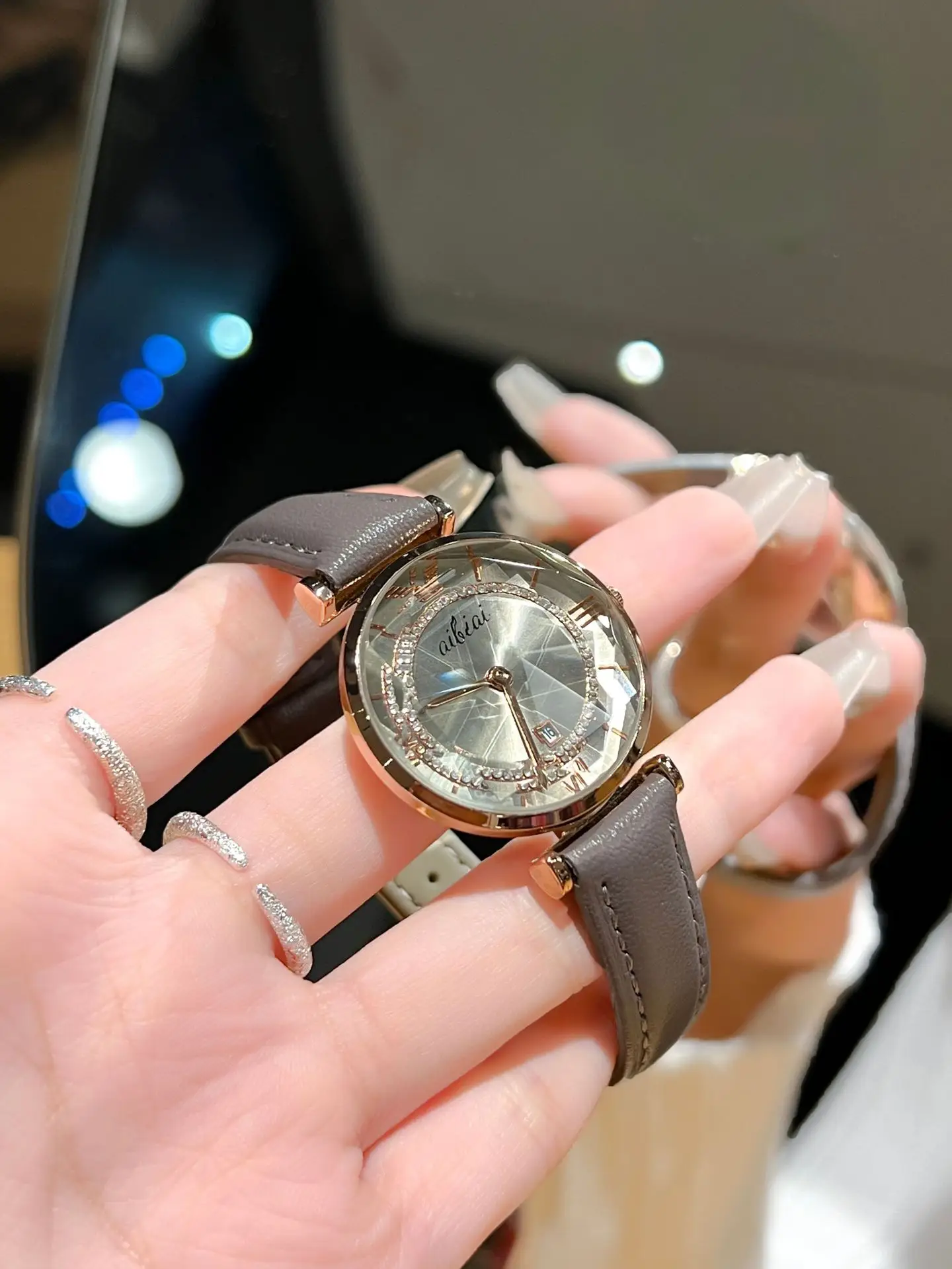 Women's Mirror Diamond Glass Ferris Wheel Watch Gold Steel Belt — feature 5